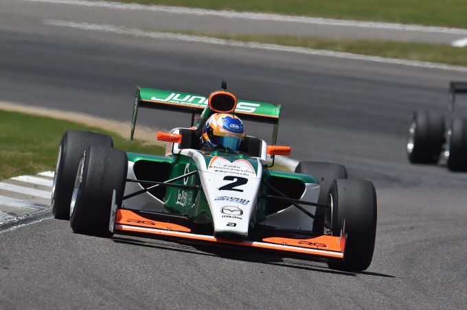 Fraaie inhaalrace brengt Rinus van Kalmthout vierde plaats op Barber Motorsports Park