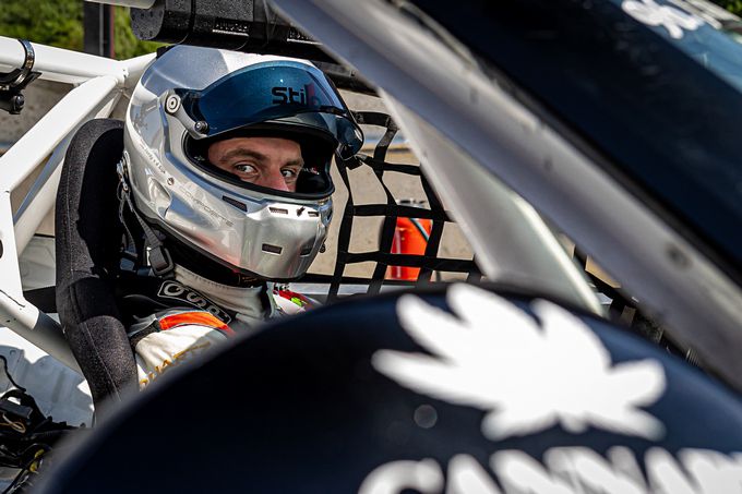 Jordy van der Eijk wint op Circuit Zolder