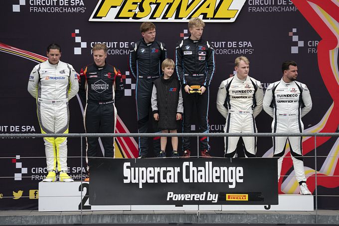 Jayden Post en Bas Schouten podium