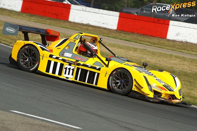 Jarne Geussens als eerste over de finish bij debuut in Radical