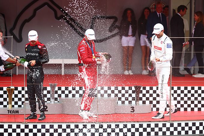 Formula E Champangehuis Taittinger