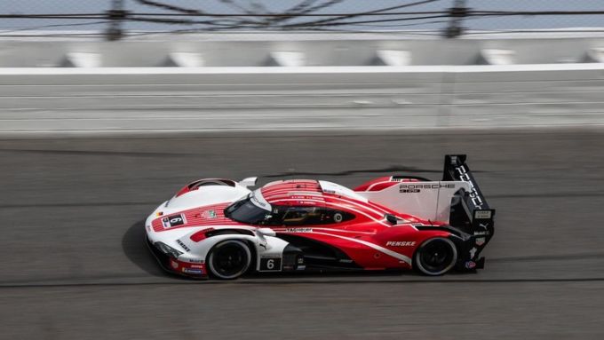 IMSA 24H Daytona 2026 Daytona International Speedway Porsche Foto 12