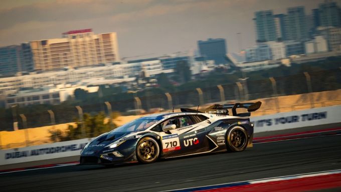 Michelin 24H van Dubai Foto 16