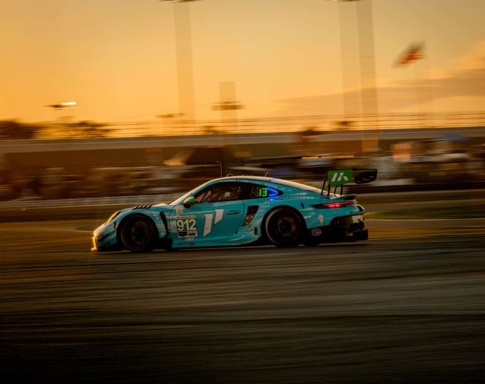 IMSA WeatherTech SportsCar Championship Daytona International Speedway Rolex 24 At Daytona #912 Morris Schuring Porsche 911 GT3 R Manthey 1st Phorm foto 3