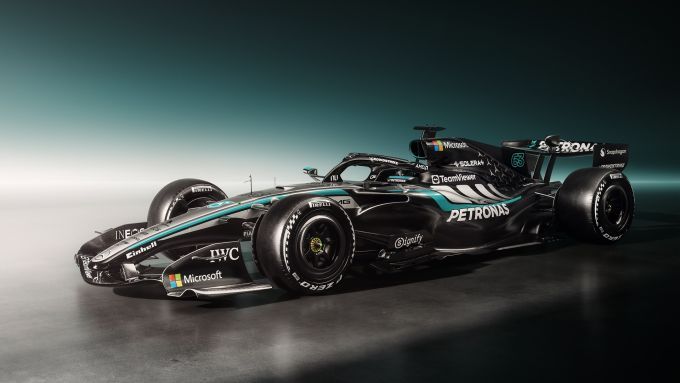 Mercedes W17