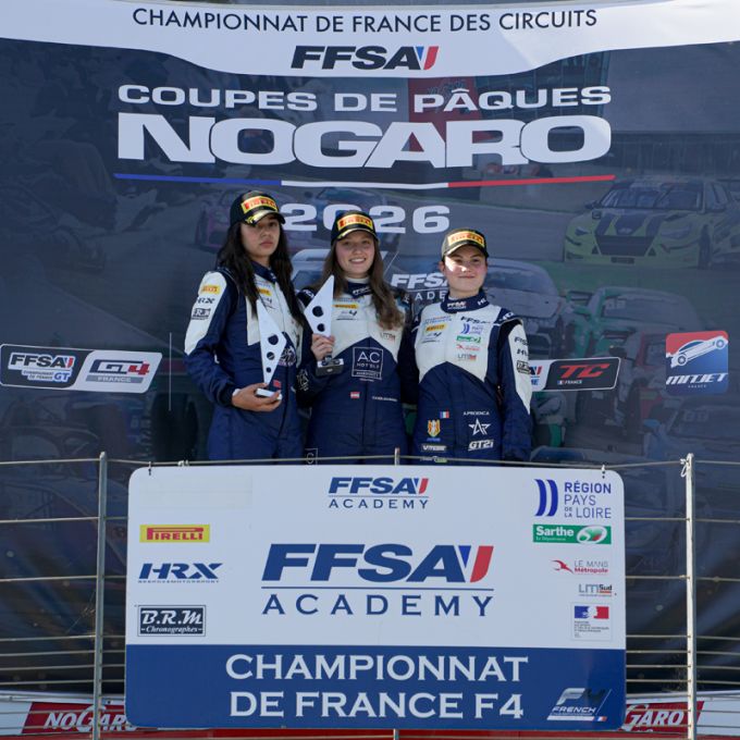 Sofia Zanfari begint 2026 met een podiumplaats in Nogaro